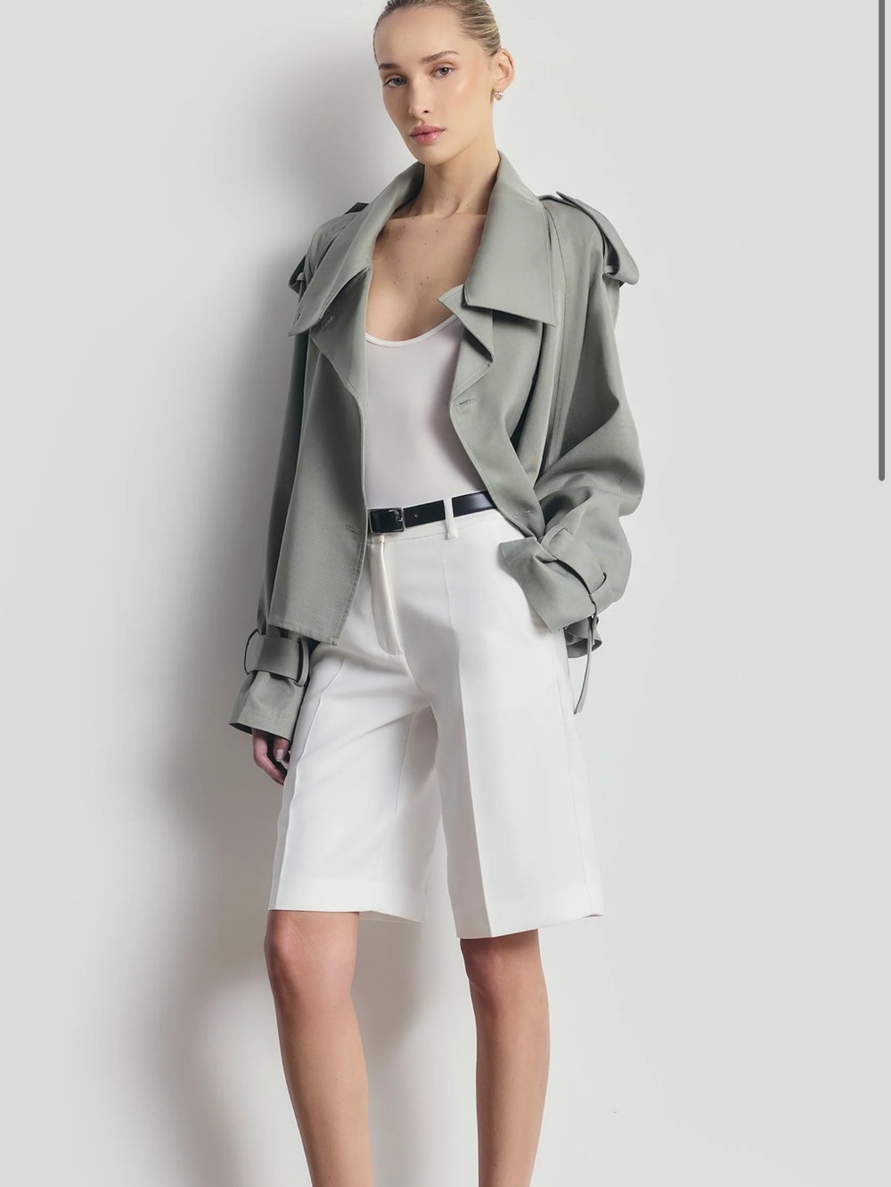 NEW! With tags
Boa sage cropped trench jacket - Picture 7 of 8